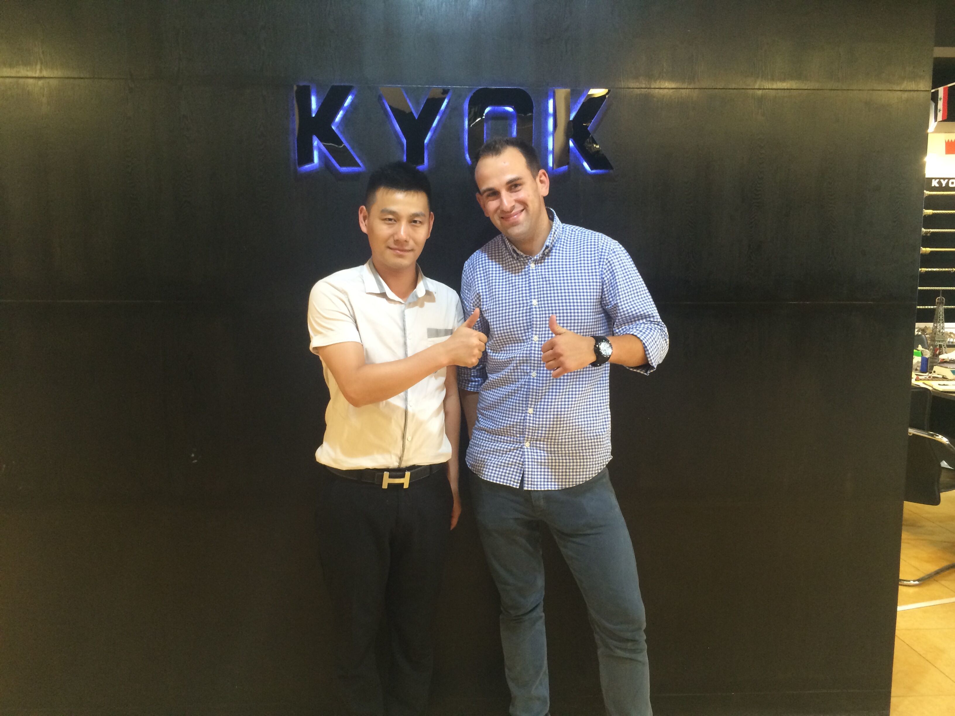 Laatste bedrijfscasus over Spaanse klant bezochte KYOK